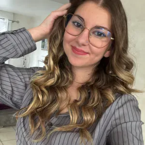 Prête à vous aider aux devoirs alentour de bretoncelles 