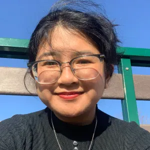 Jeune étudiante dévouée pour prendre soin de vos enfants ! 