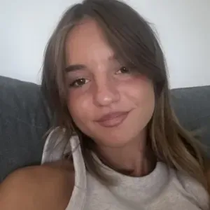 Baby sitter expérimenté en corse 