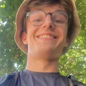 Des câlins, du jeu et beaucoup d'attention pour vos animaux