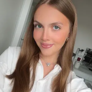 Disponible pour vos proches aînés et garder vos enfants