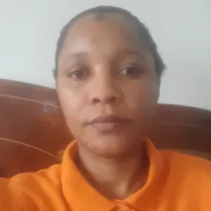 Mère de 3 magnifiques filles à clichy sous bois 