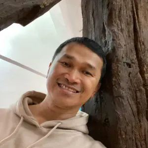 Addetto alle pulizie responsabile a Milano 