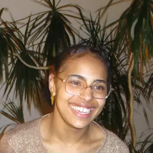 Aide à domicile polyvalente et souriante à Limoges ! 