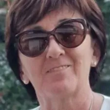 Femme de ménage, responsable et gentille 