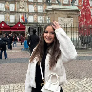 baby sitter a Lyon disponible 