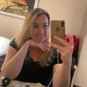 Baby sitter expérimentée a Poissy 