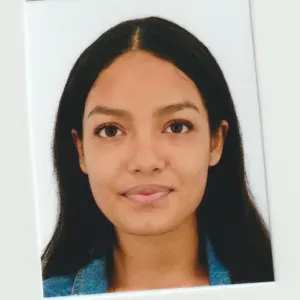 Garde d'enfants disponible immédiatement 