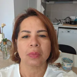 Aide a domicile a tours . Aide soignante diplômée 