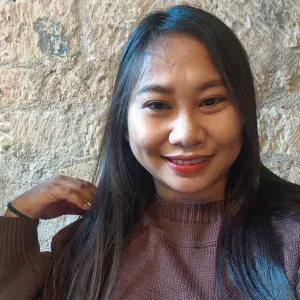 Im looking for work. Im willing to learn what im doing.