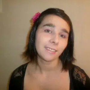 Femme de ménage d'ébutante autour de Pierric