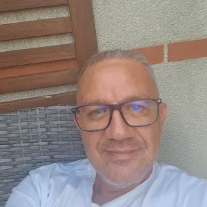 Auxiliaire de vie depuis plus we 10 ans