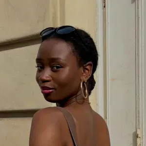 Pet sitter sur Paris (Disponible tout le mois d'août)