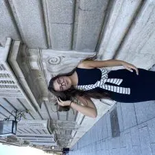 Offro lezioni/ aiuto compiti di spagnolo e matematica