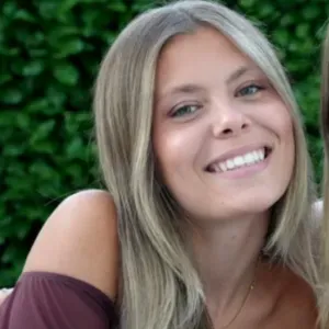 J'ai eu des expériences en baby-sitting et en dog sitting 