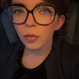 Baby sitter expérimenté au domicile des parents 