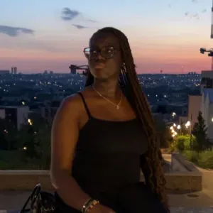 Jeune Baby-sitter ayant des petits frères et sœurs !