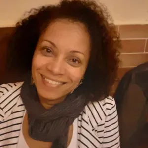 Cuidadora compassiva na região de Faro