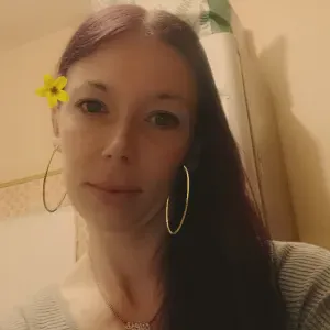 Femme de menage chez les personnes 