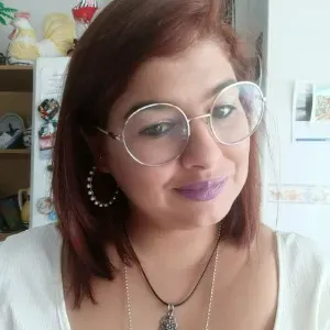 Procuro horas de limpezas e passar a ferro