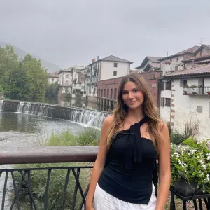 Canguro en Granada responsable con experiencia