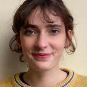 Baby-sitter flexible à Paris !