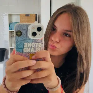 Baby-sitter Expérimenté à Orange