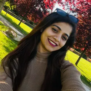 Pet sitting service and I like dogs so much