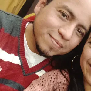 Addetta alle pulizie responsabile attento