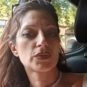 addetta alle pulizie domestiche a besozzo