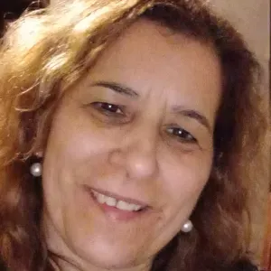 Cuidador compassivo de idosos em Pombal