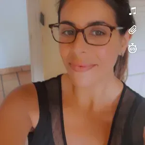 Garde enfant a domicile temps plein .