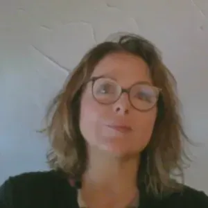 Baby-sitter expérimentée sur la Côte d'Azur