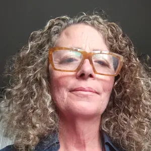 Babysitter particular, com experiência 