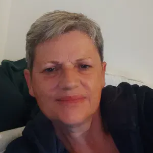 Pet sitter à Angers et couronne