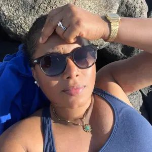 Femme de ménage avec beaucoup de expérience 