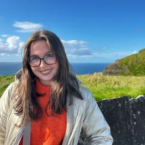 Baby-sitter vivant à Toulouse de 23 ans