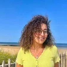 Garde d'Enfants Attentionnée Disponible - Chez Vous !