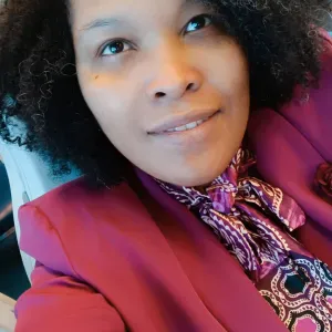 Addetta alle pulizie cucina e stiro referenziata 