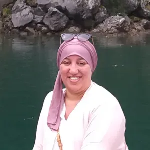 Aide soignante à domicile pour personnes âgées 