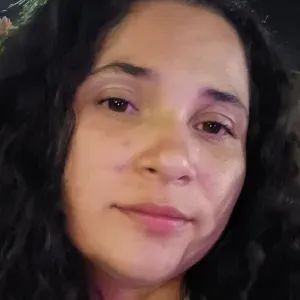 Ama de lleves responsable y puntual