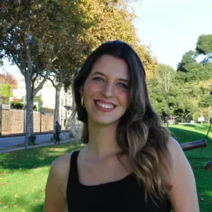 Babysitter com experiência no Porto