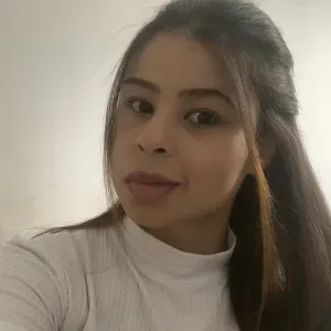 Empregada de limpeza doméstica 