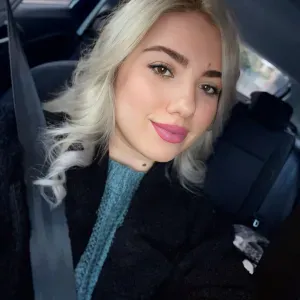 Ciao mi chiamo sofia ousji sono una studentessa