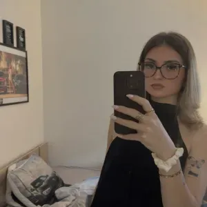 Anaé, Auxiliaire en crèche,