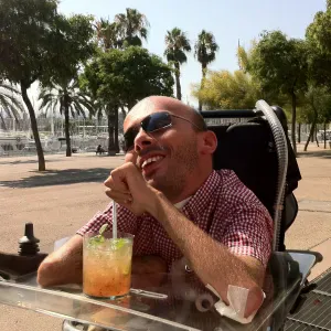 Recherche Auxiliaire de vie (débutants acceptés)