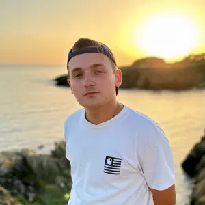 Baby sitter expérimenté à Paris 