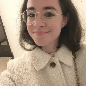 Baby-sitter expérimenté à Saint-Malo 