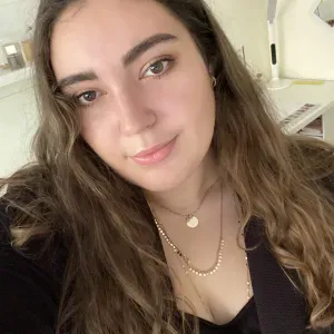 Babysitter douce et expérimentée