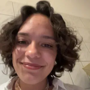 Baby-sitter sur Bruxelles disponible  